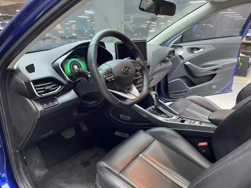 成都21年现代菲斯塔5