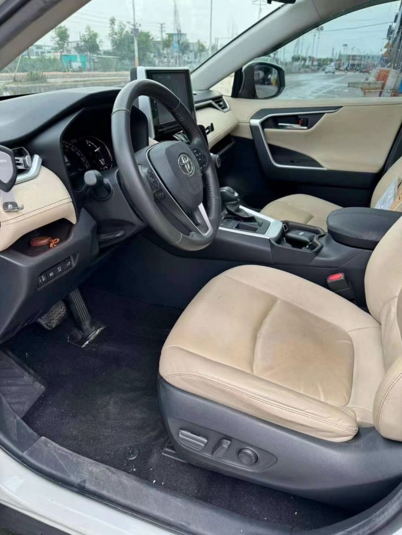 湛江20年豐田RAV4榮放3