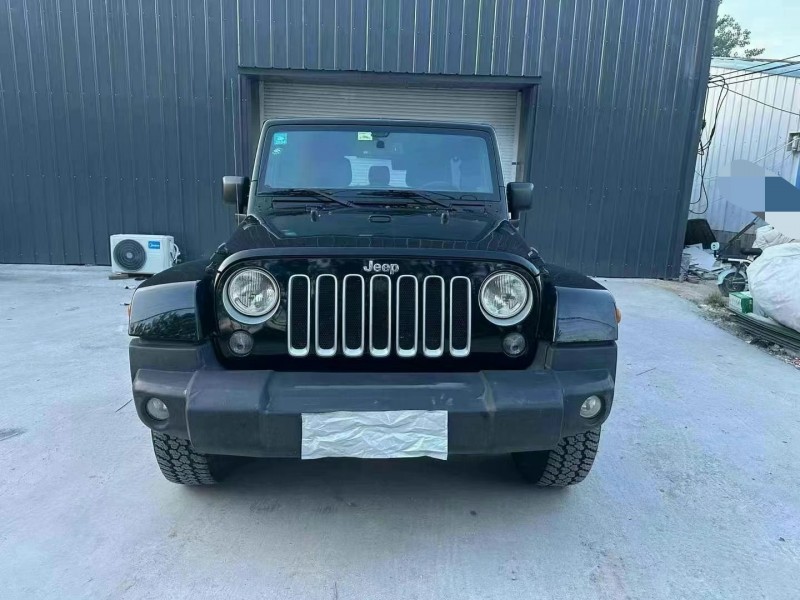 徐州18年Jeep牧馬人1