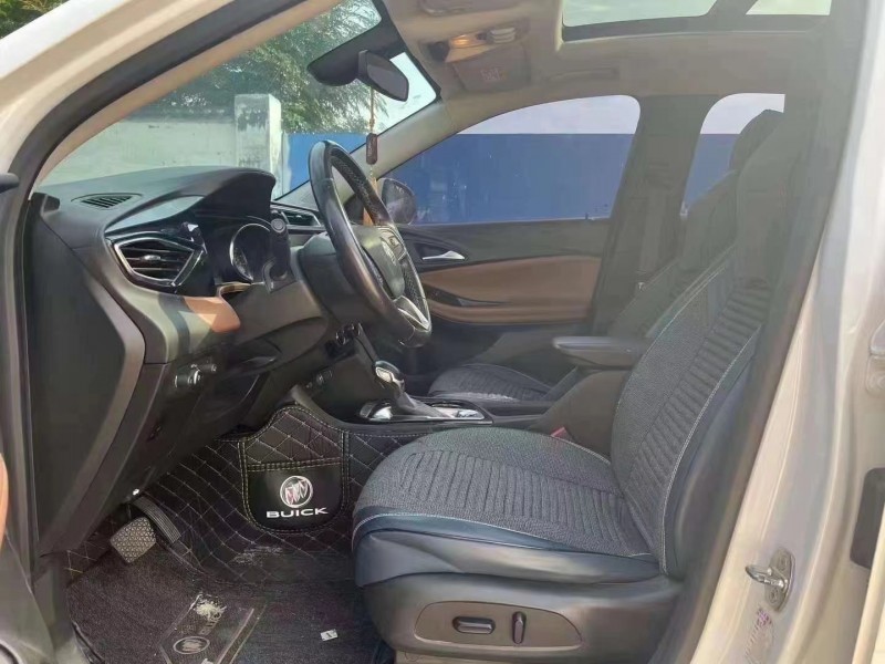 青岛21年别克昂科拉5