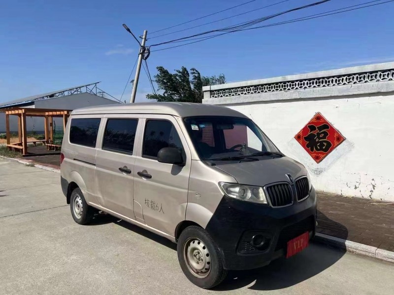 青岛21年华晨小海狮X303