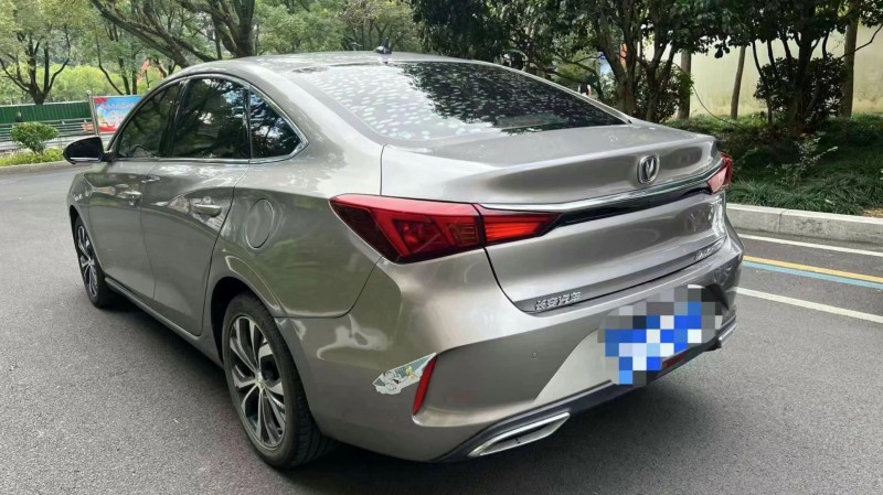 臺州21年長安汽車逸動4
