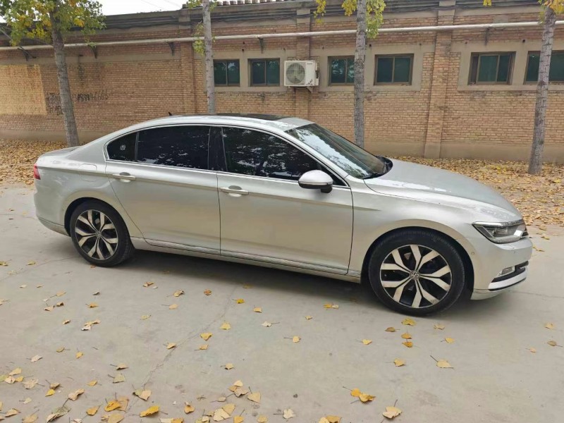 保定17年大众迈腾3