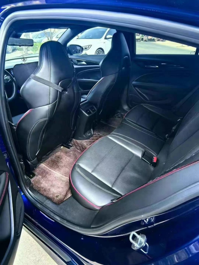 菏泽21年别克君威7