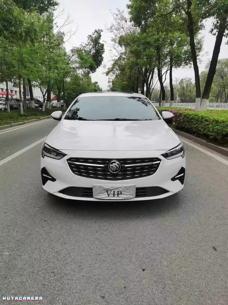 济宁20年别克君威1