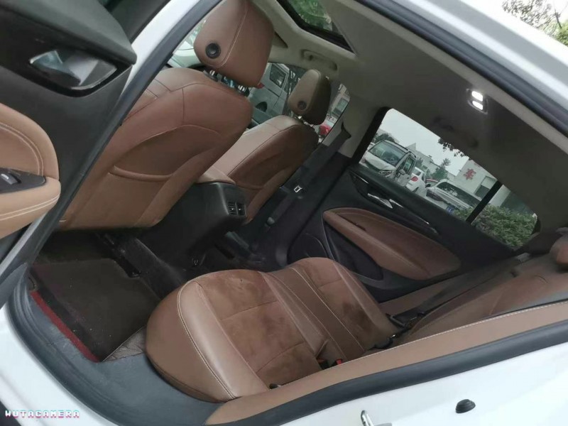 济宁20年别克君威4