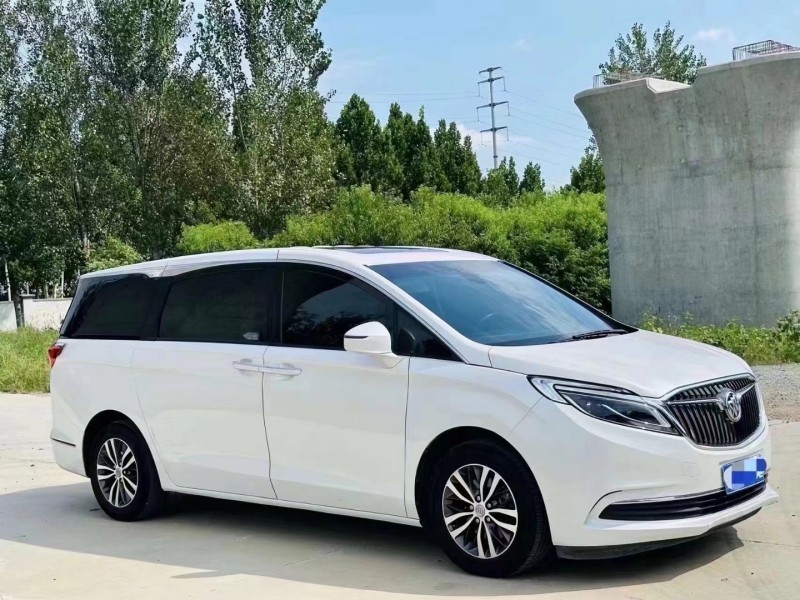 济宁18年别克GL83