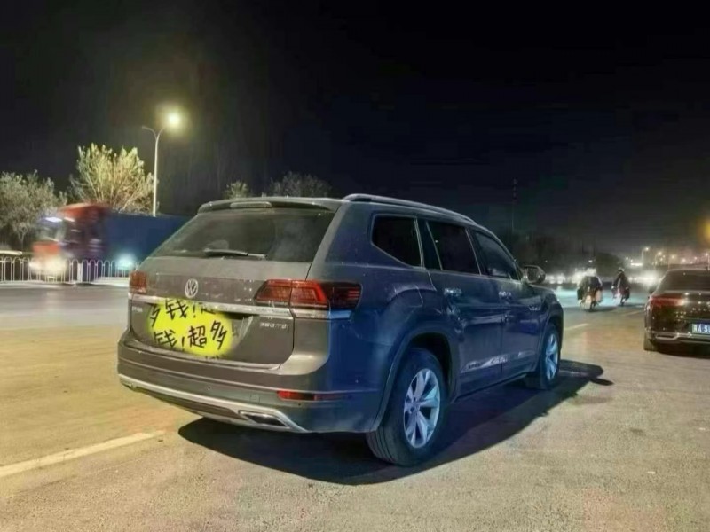 保定17年大众途昂4