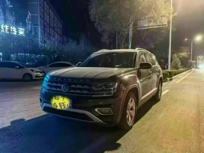 保定17年大众途昂9