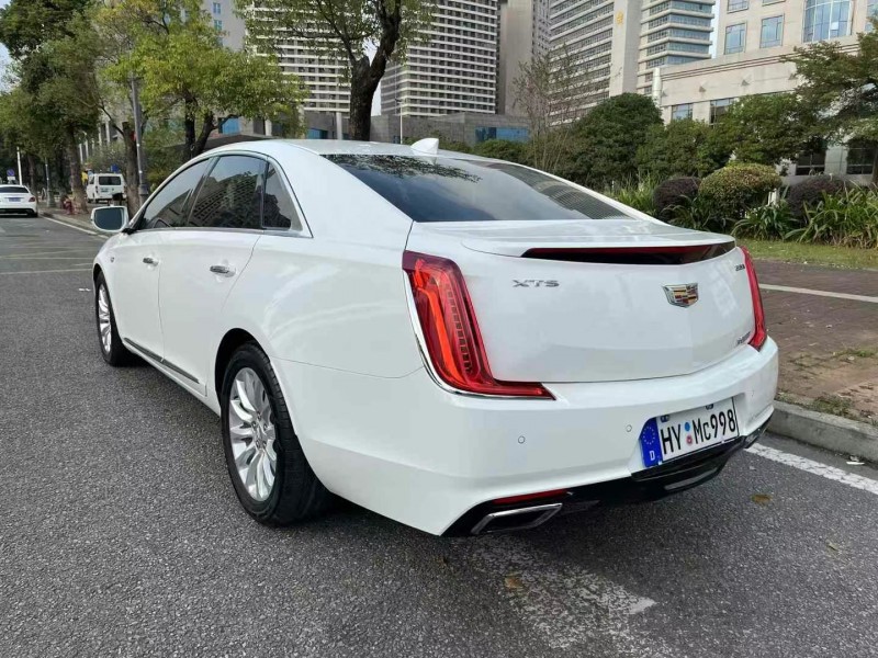 东莞18年凯迪拉克XTS4