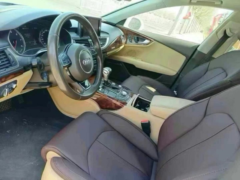 济宁14年奥迪A7L3