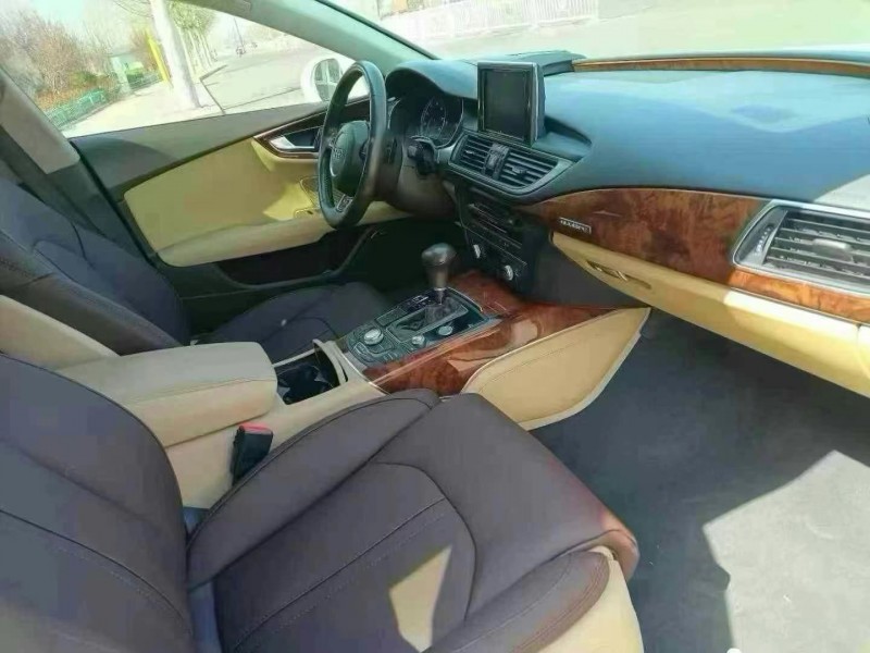 济宁14年奥迪A7L5