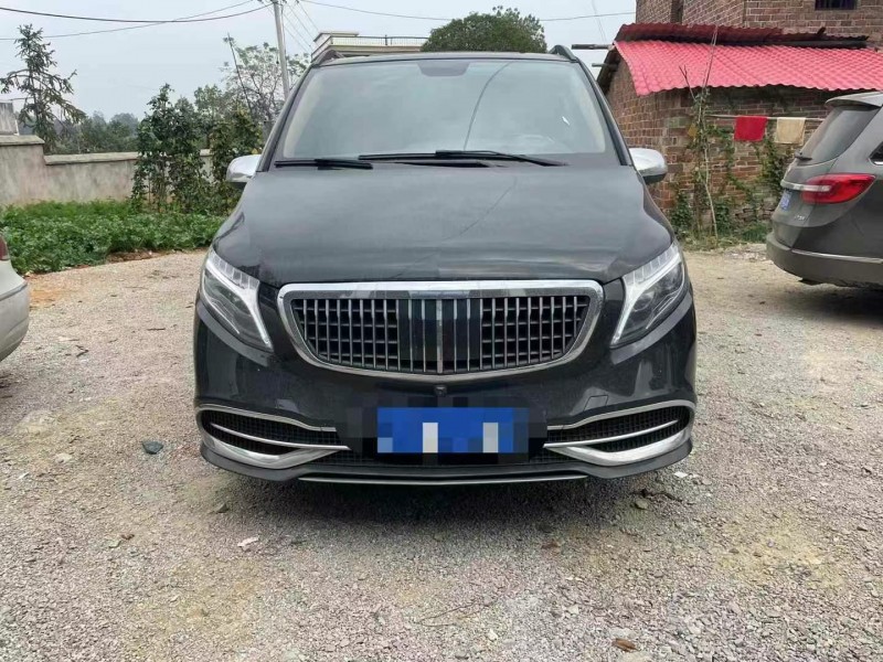 益阳18年奔驰威霆1