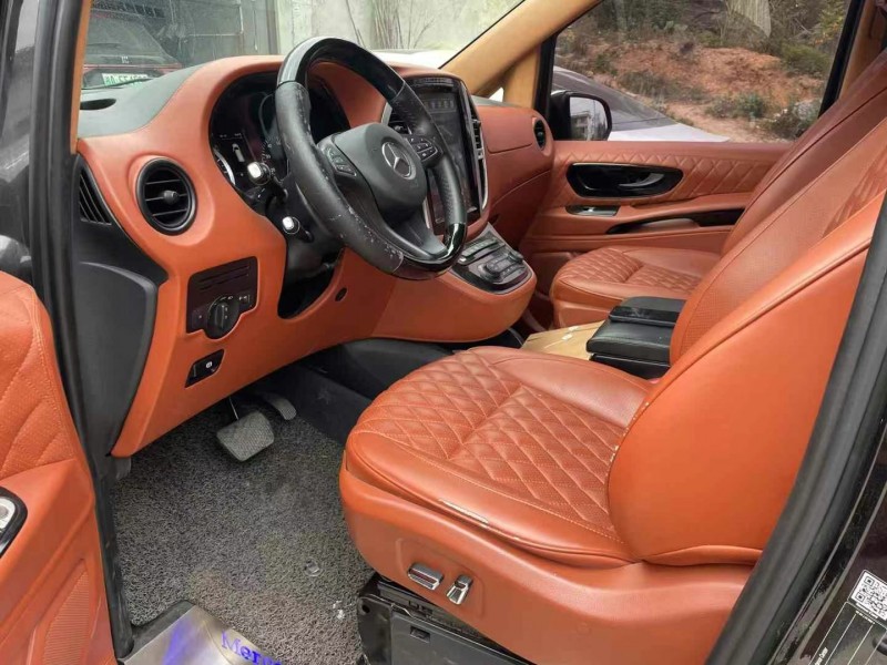 益阳18年奔驰威霆6