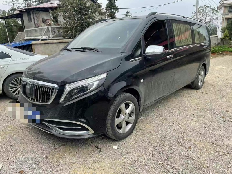 益阳18年奔驰威霆9