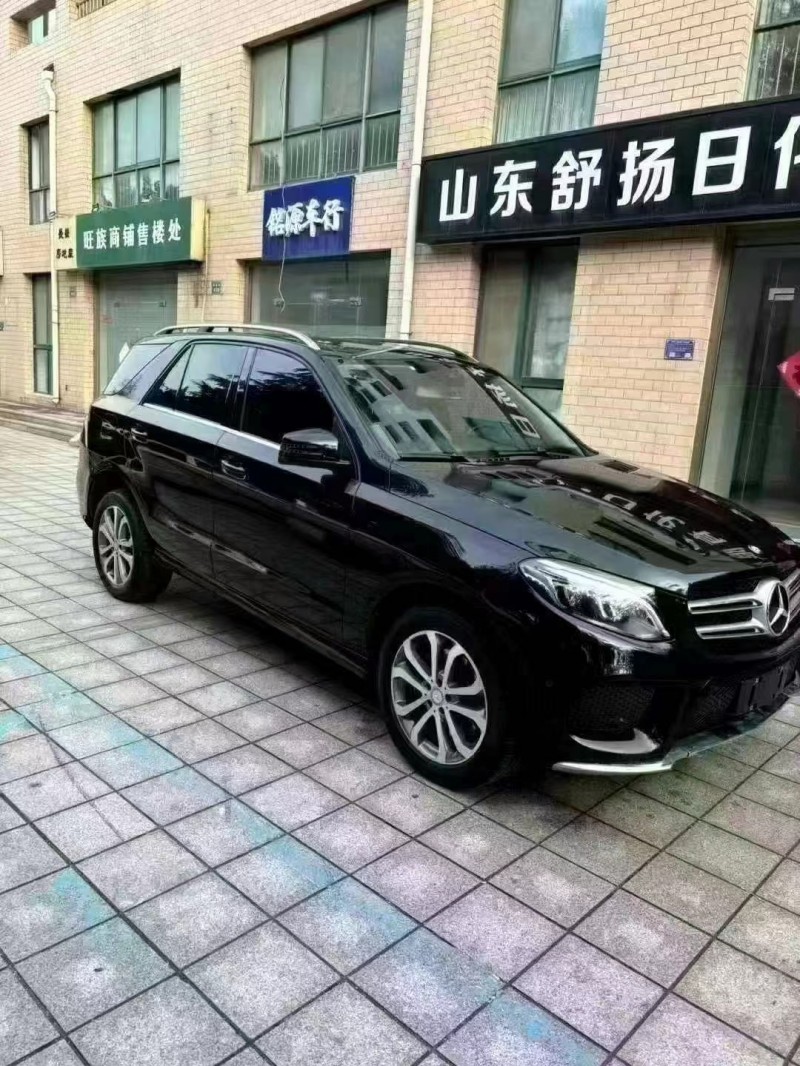 济宁16年奔驰GLE2