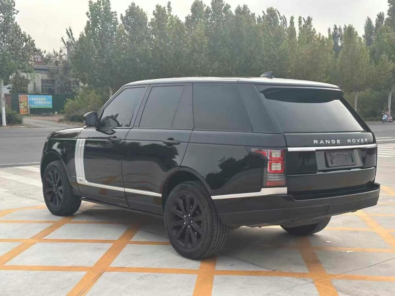 济宁18年路虎揽胜行政4