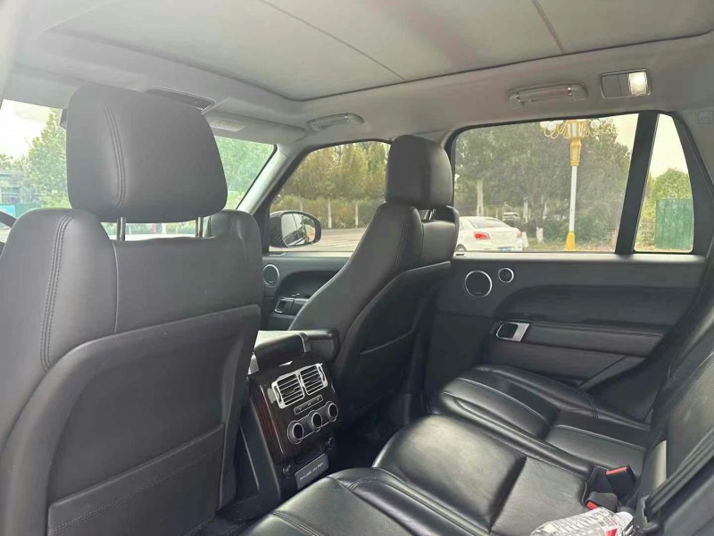 济宁18年路虎揽胜行政9