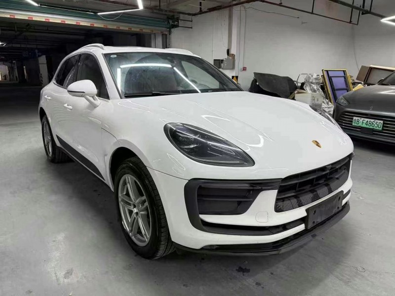 紹興23年保時捷Macan6