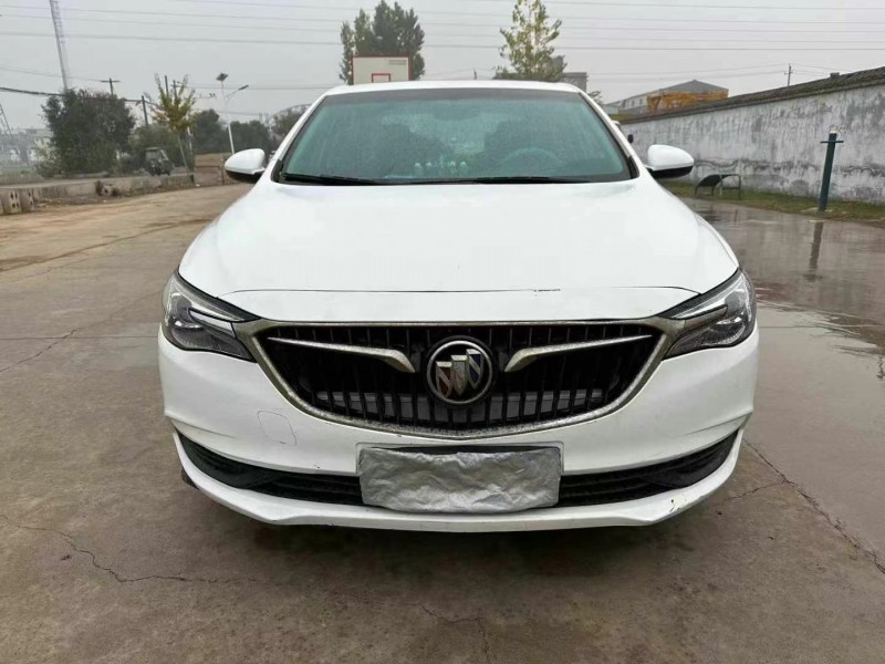 济宁19年别克英朗1