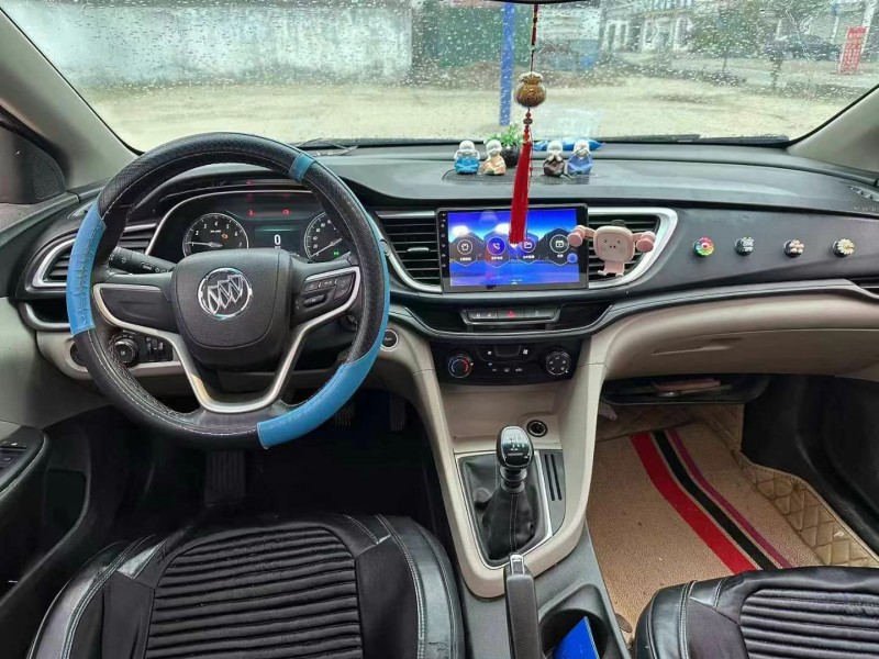 济宁19年别克英朗4