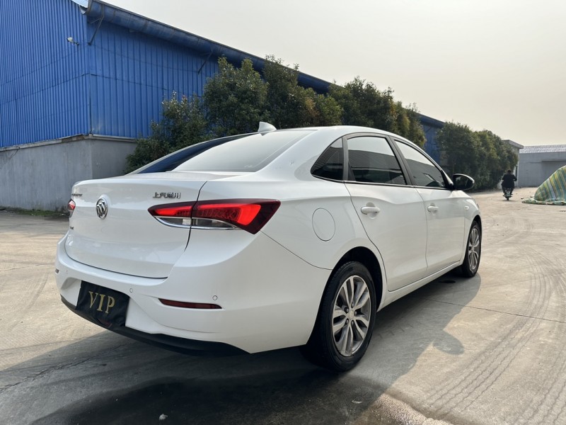 盐城19年别克英朗8