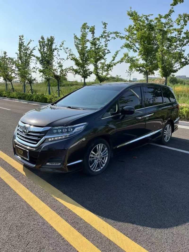 徐州18年本田艾力绅2