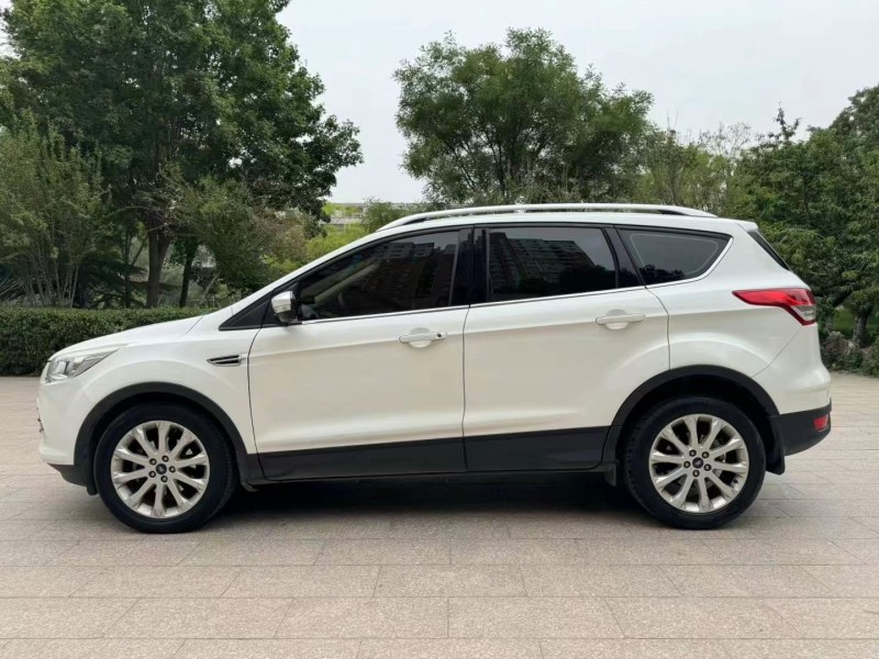 邢台16年福特翼虎8