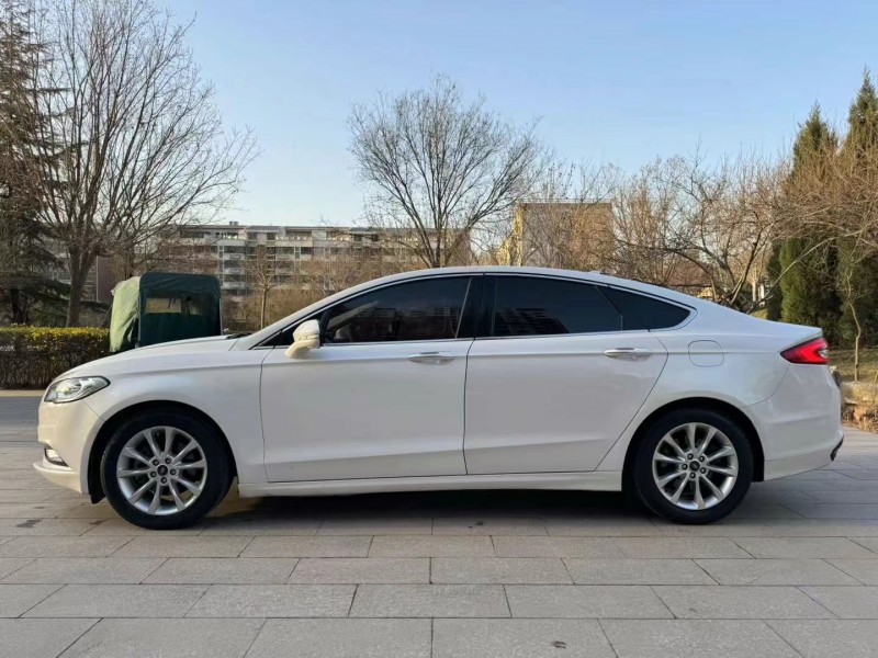 邢台17年福特蒙迪欧8