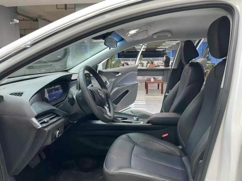 成都23年别克微蓝5