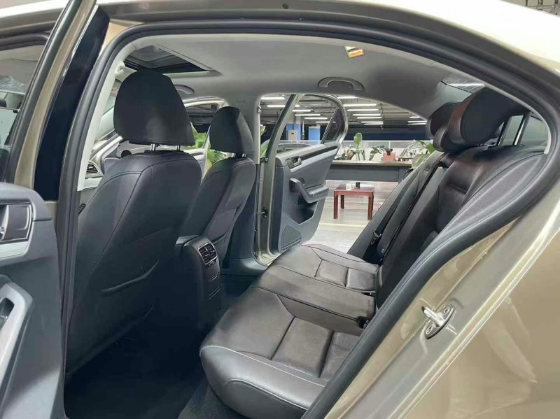 成都17年大众速腾5