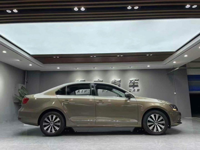 成都17年大众速腾7