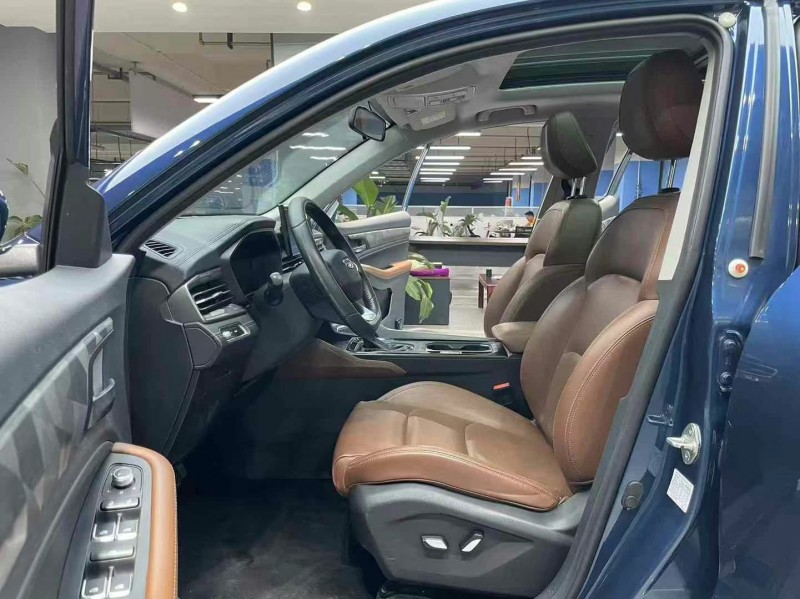 成都21年吉利远景6