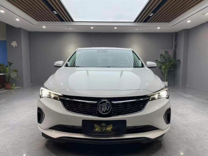 成都24年别克威朗1