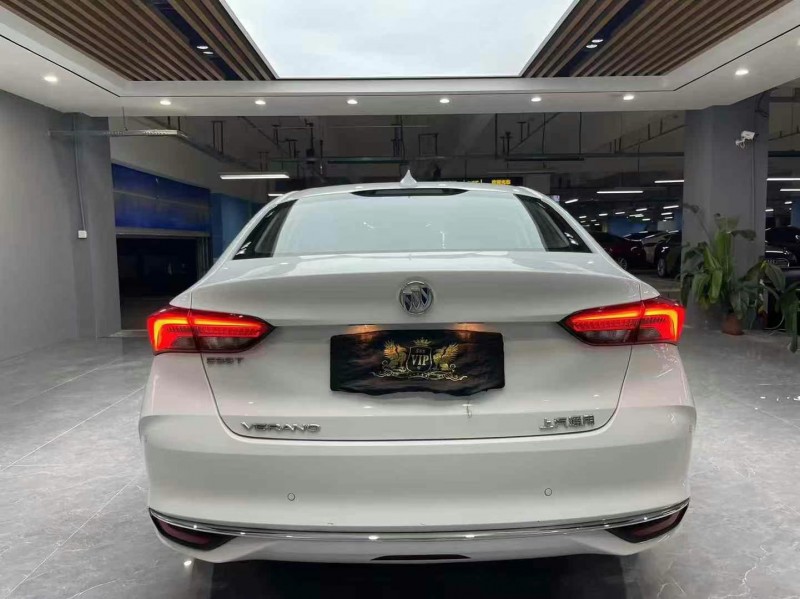 成都24年别克威朗7