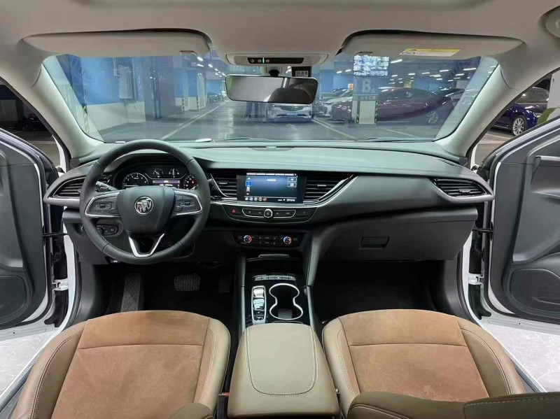 成都23年别克君威3