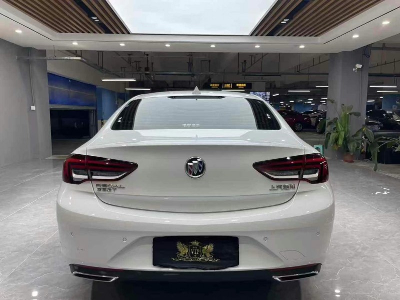 成都23年别克君威9