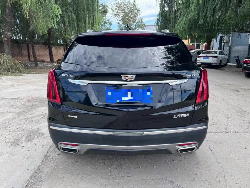 保定19年凯迪拉克XT59