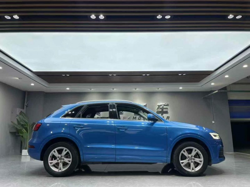 成都18年奥迪Q37