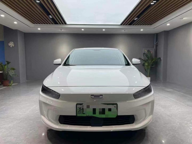 成都23年吉利几何1