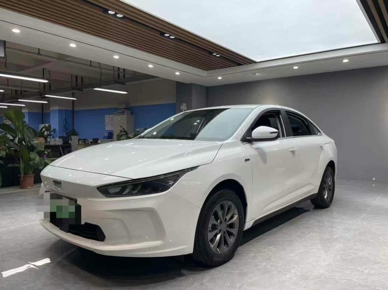 成都23年吉利几何2