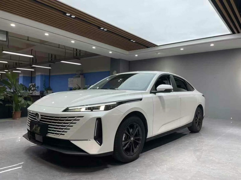 成都24年长安汽车逸达2