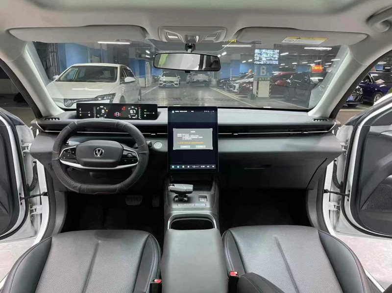 成都24年长安汽车逸达3