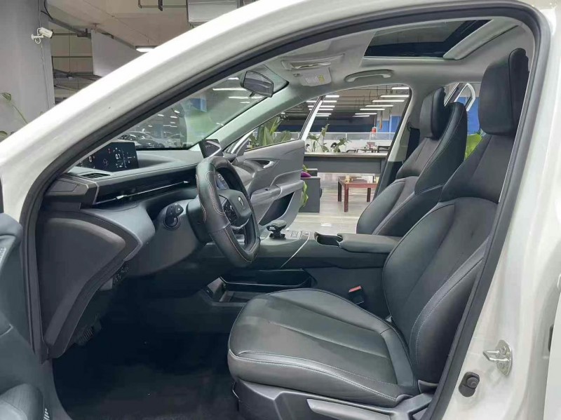 成都24年长安汽车逸达4