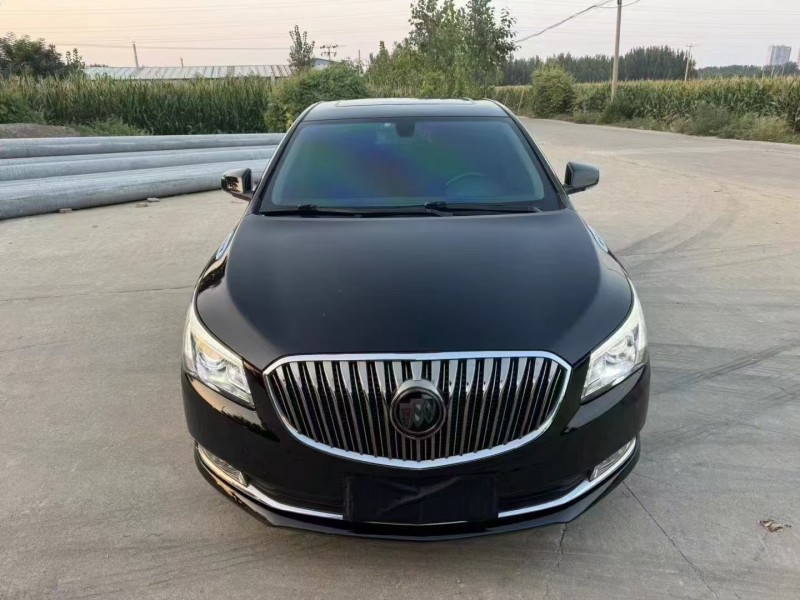 济宁16年别克君越1