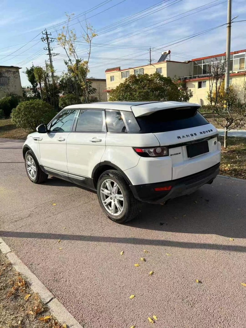 枣庄14年路虎极光7