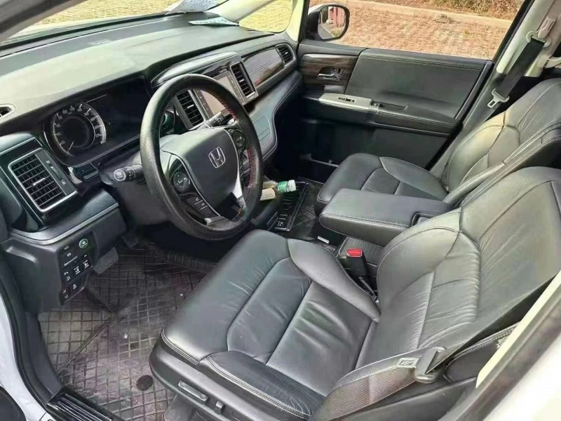 潍坊18年本田艾力绅8