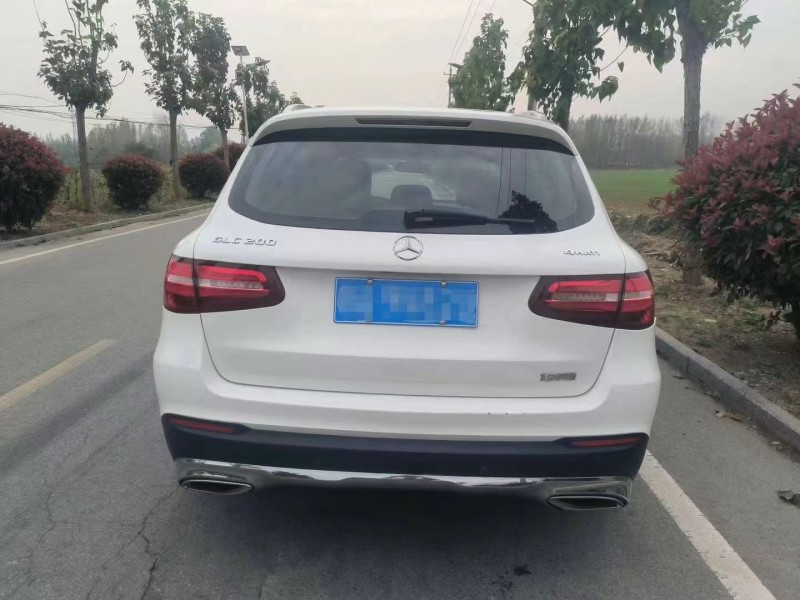 济宁19年奔驰GLC4