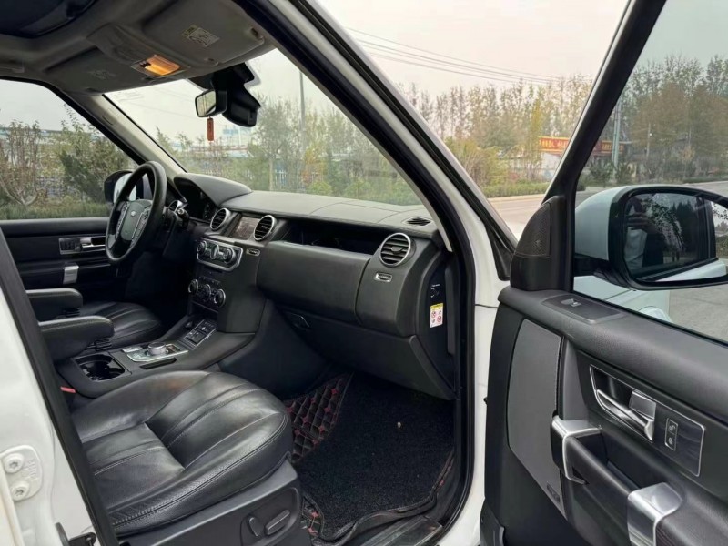 济宁16年路虎发现6