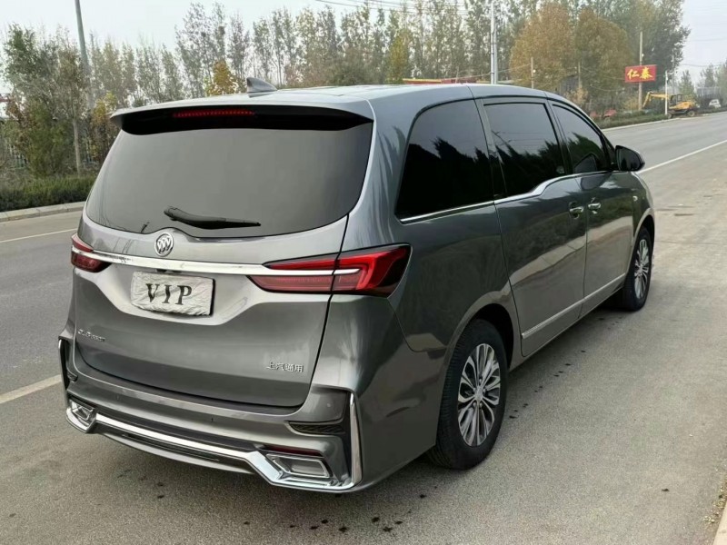 济宁22年别克GL85